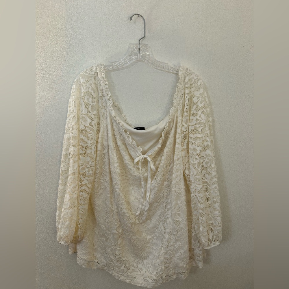 Torrid 3x Ivory Lacy Shirt